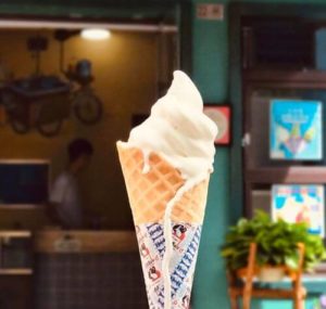 澳門金樂氹仔外賣分店獨家的白兔糖冰淇淋